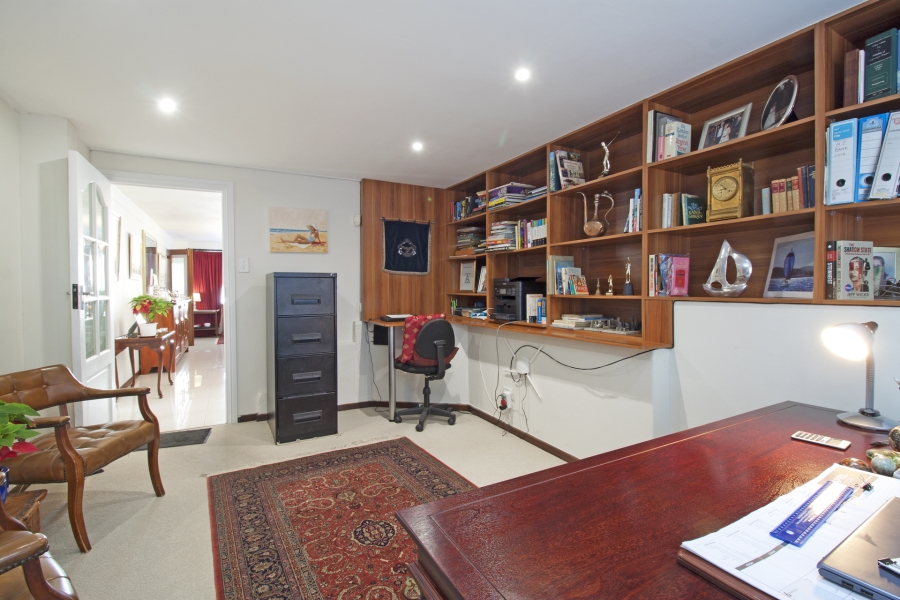 4 Bedroom Property for Sale in Fish Hoek Western Cape